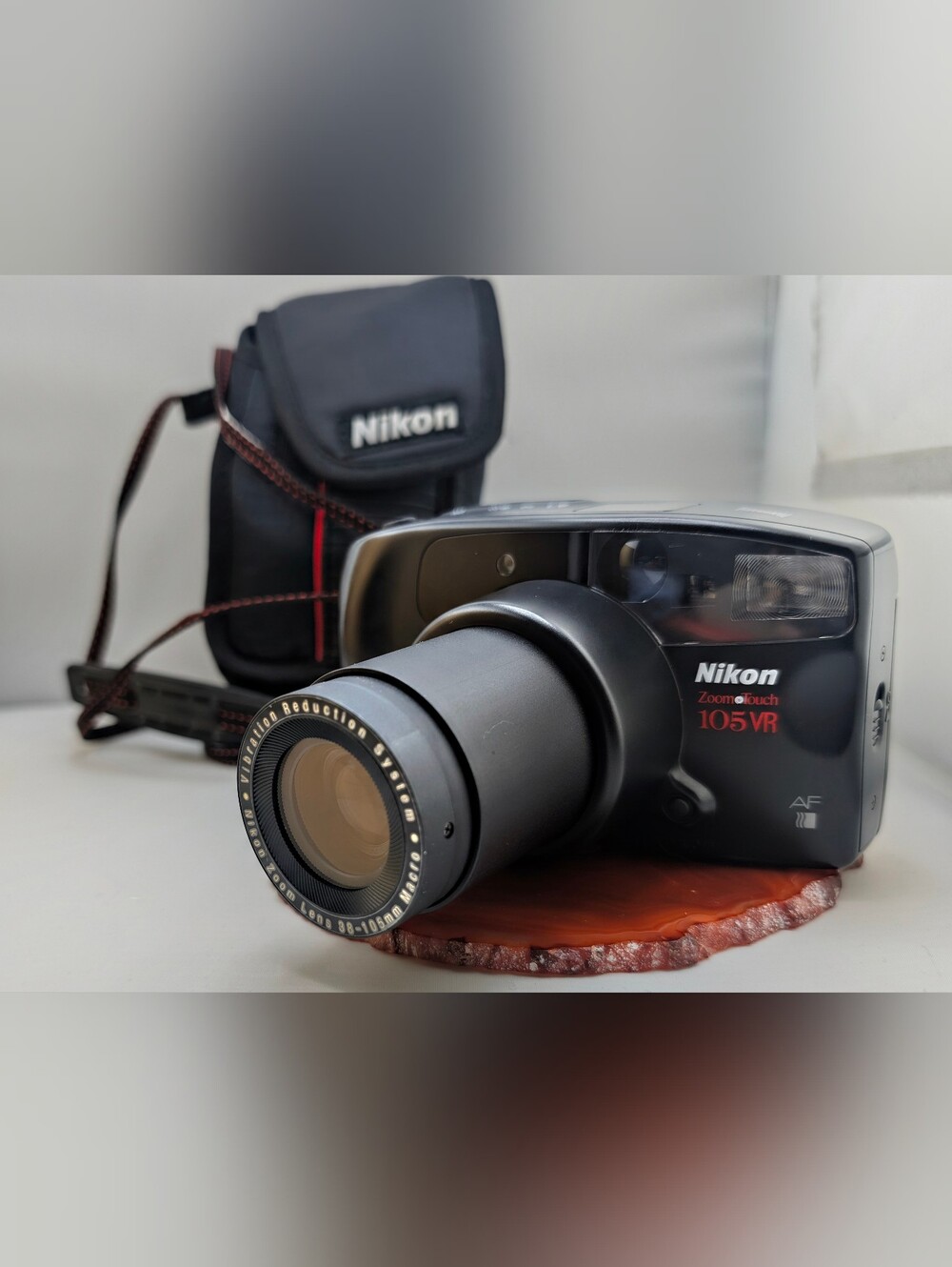 Nikon Zoom Touch 105 VR 35mm Film Point & Shoot W Camera Case TESTED & WORKS EUC